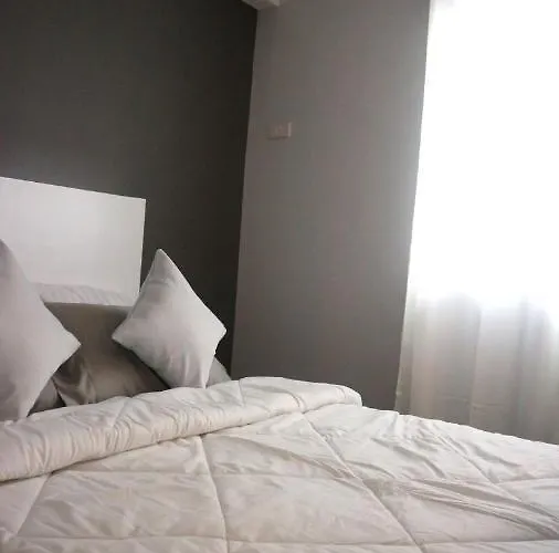 Staycation Aparthotel